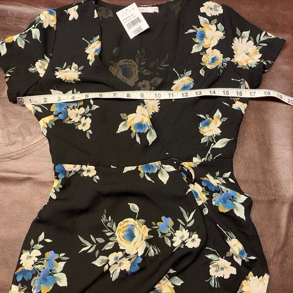 Lush Floral Wrap Dress‎ Womens XS New Black Blue Boho Feminine Wedding - Picture 12 of 13